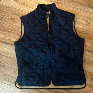 Men’s quilted j. Crew vest.